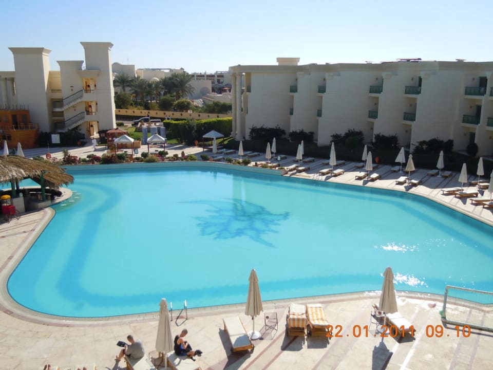 Hauptpool Swiss Inn Resort Hurghada