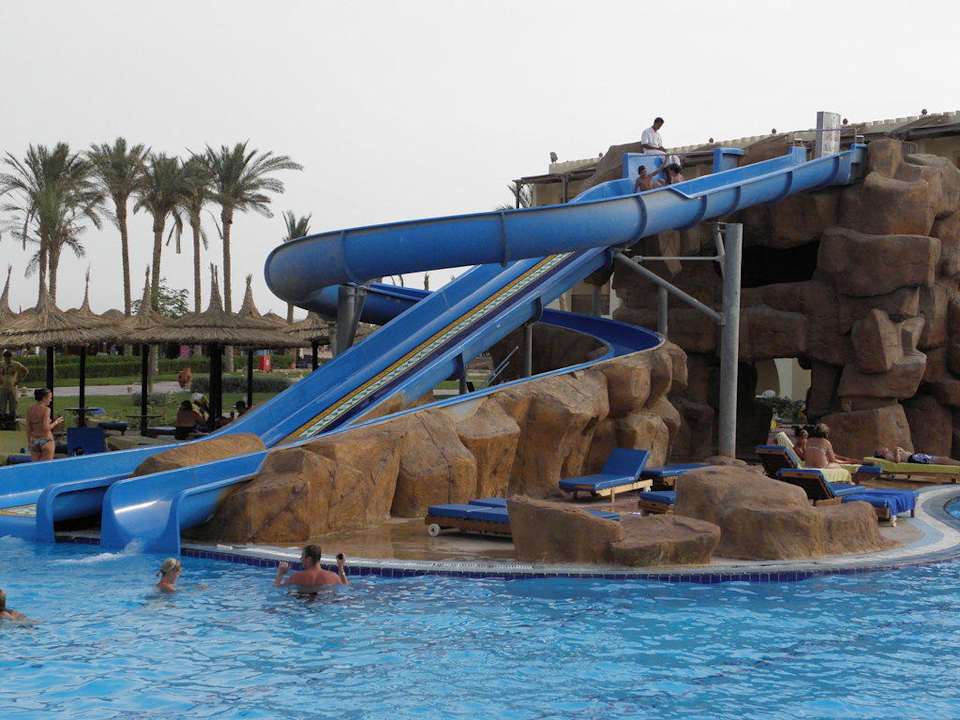 Basen Sea Beach Aqua Park Resort Managed by Blue Resorts