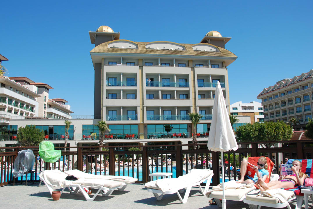 Ansicht vom oberern Pool Aydinbey Kings Palace & Spa