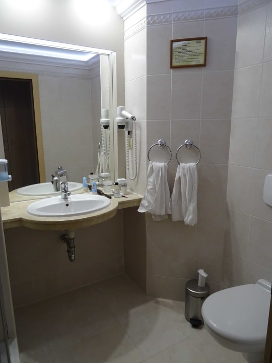 Zimmer Effect Grand Victoria Hotel