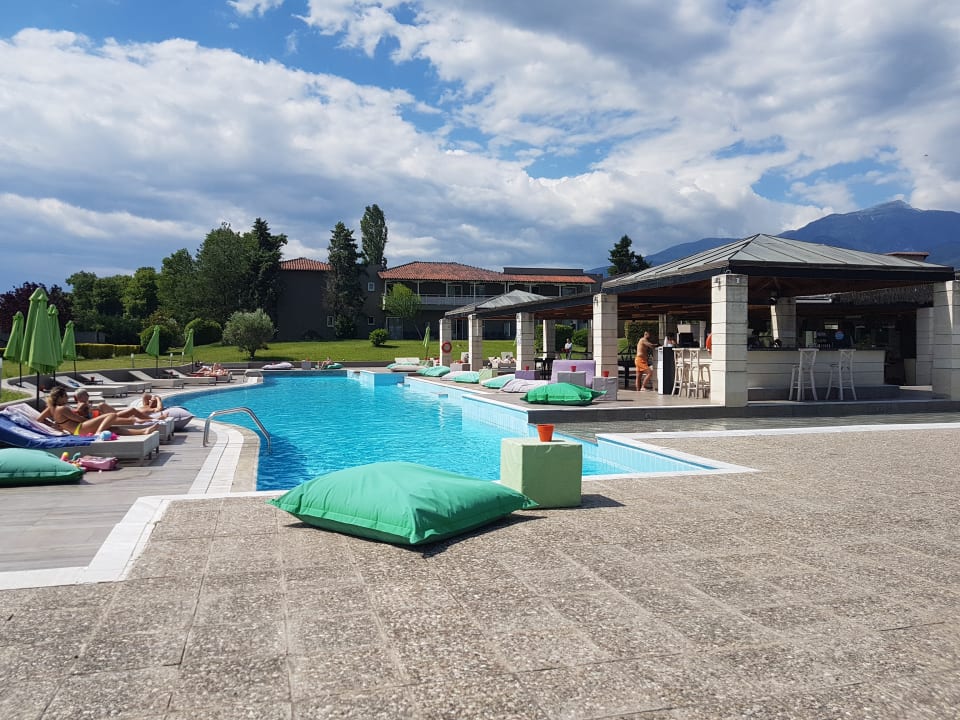 Pool Hotel Dion Palace Resort and Spa