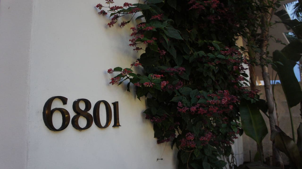 Collins Ave 6801 Carillon Miami Wellness Resort