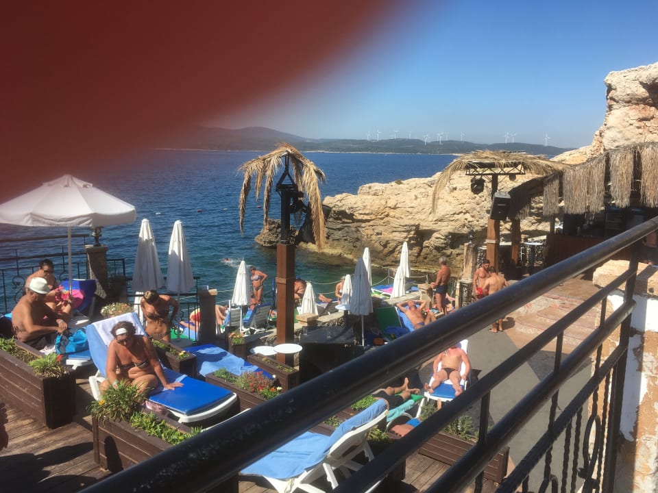 Strand Club Resort Atlantis