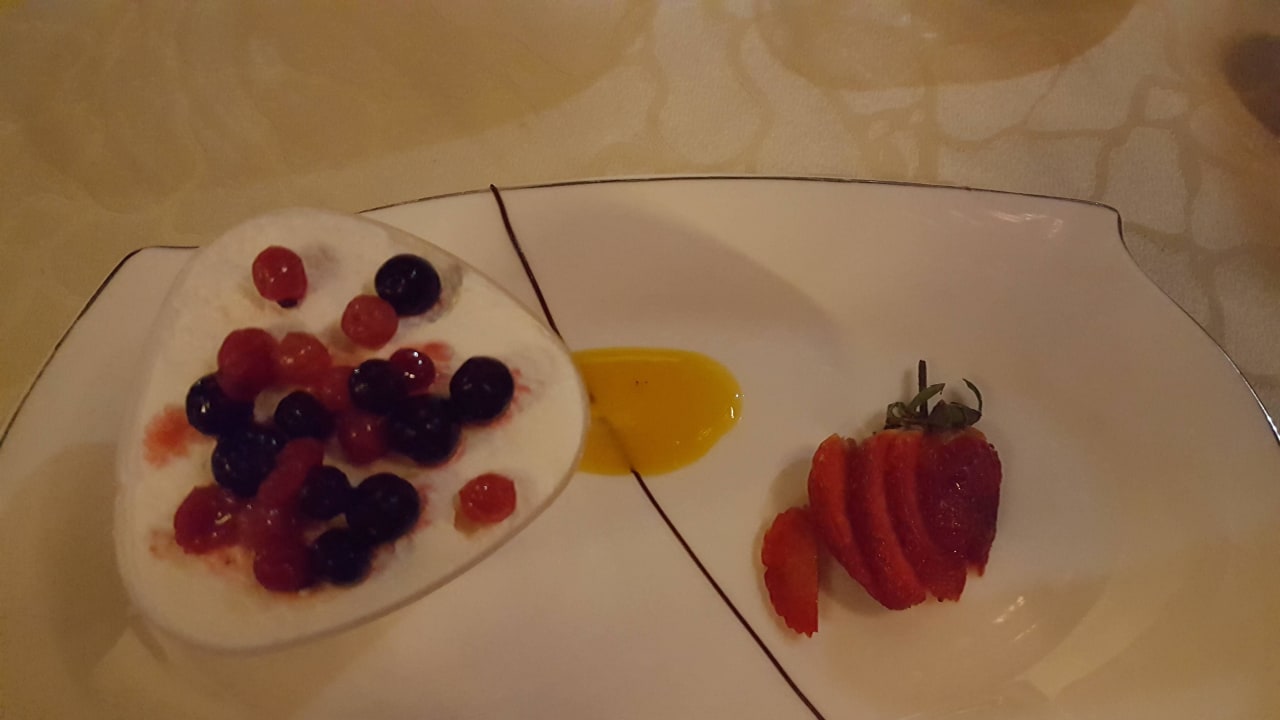 Spez.Restaurant Crystals Beach Resort Belle Mare, a member of Radisson Individuals