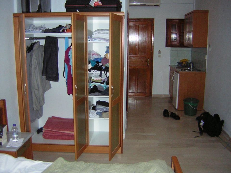 Zimmer Acharavi Beach Hotel