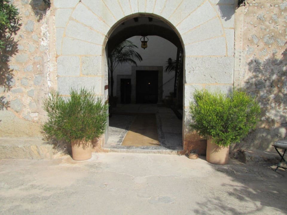 Aufgang zum Hotel-3 Hotel Es Port