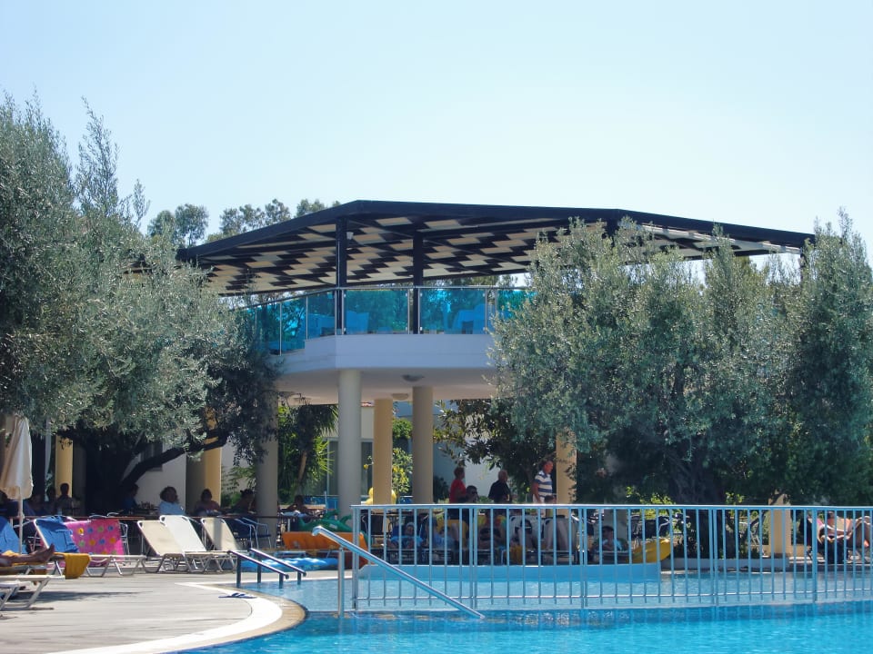 Offene Terrasse zum Restaurant Lydia Maris Resort & Spa