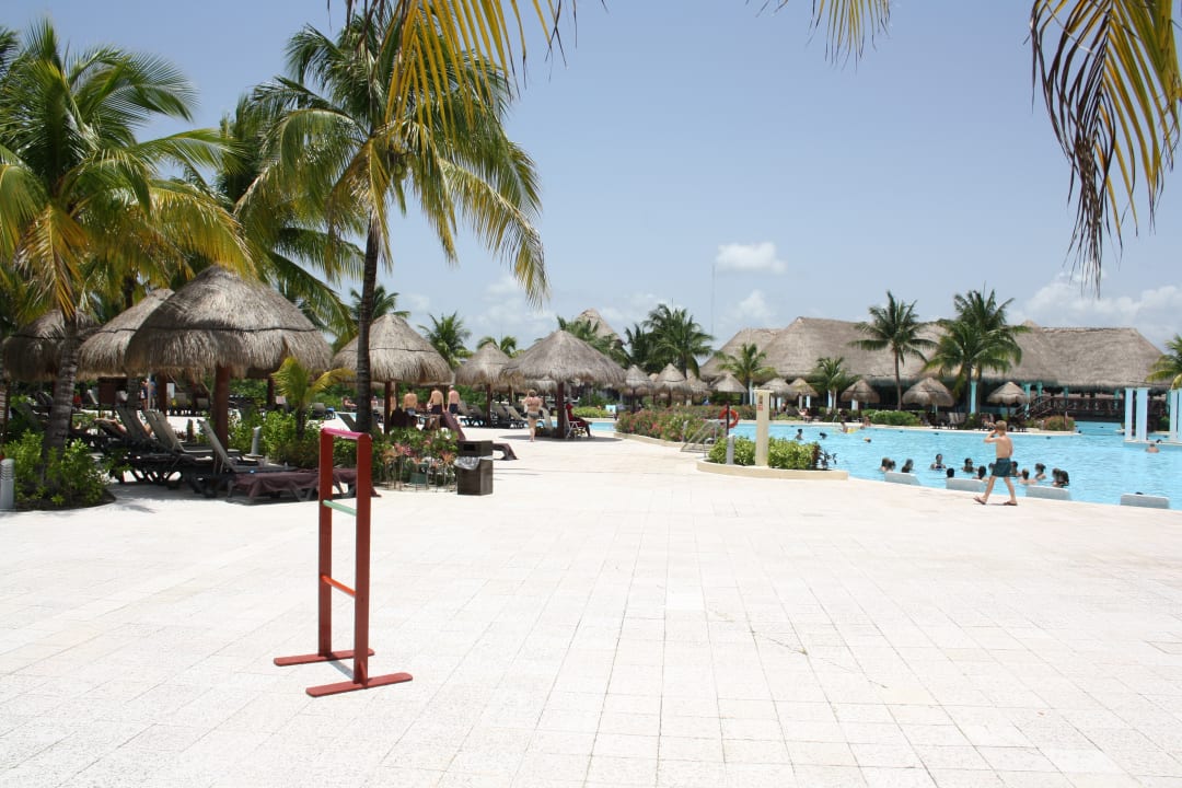 Pool Grand Palladium Kantenah Resort & Spa