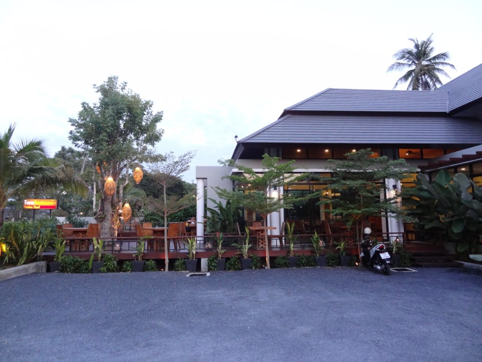 Restaurant Hotel Navatara Phuket Resort