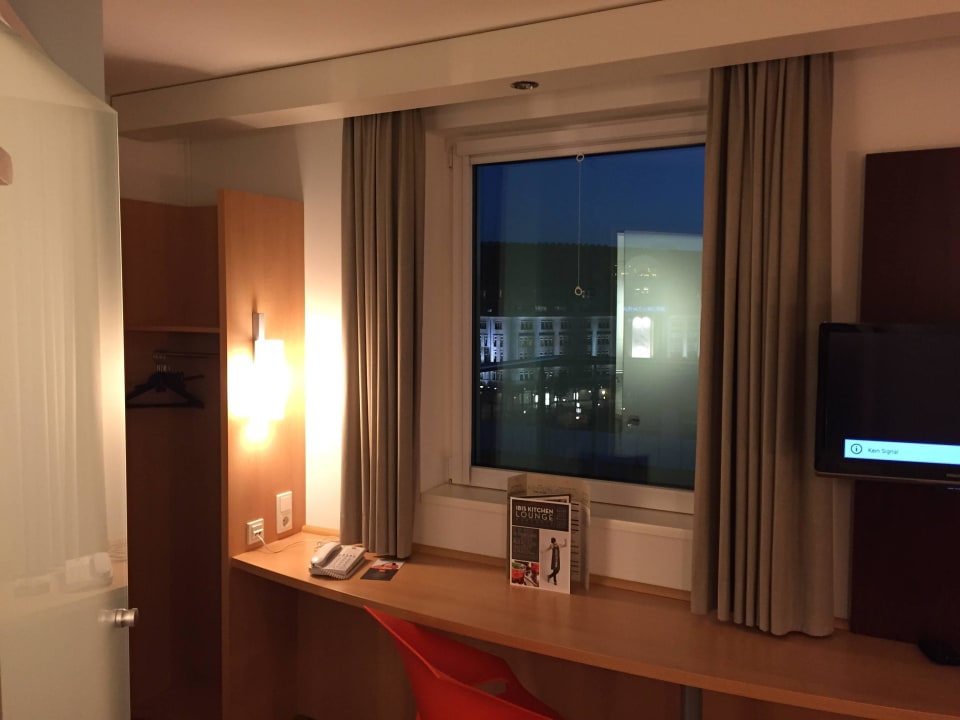 Bick vom Bett ibis Berlin Kurfürstendamm