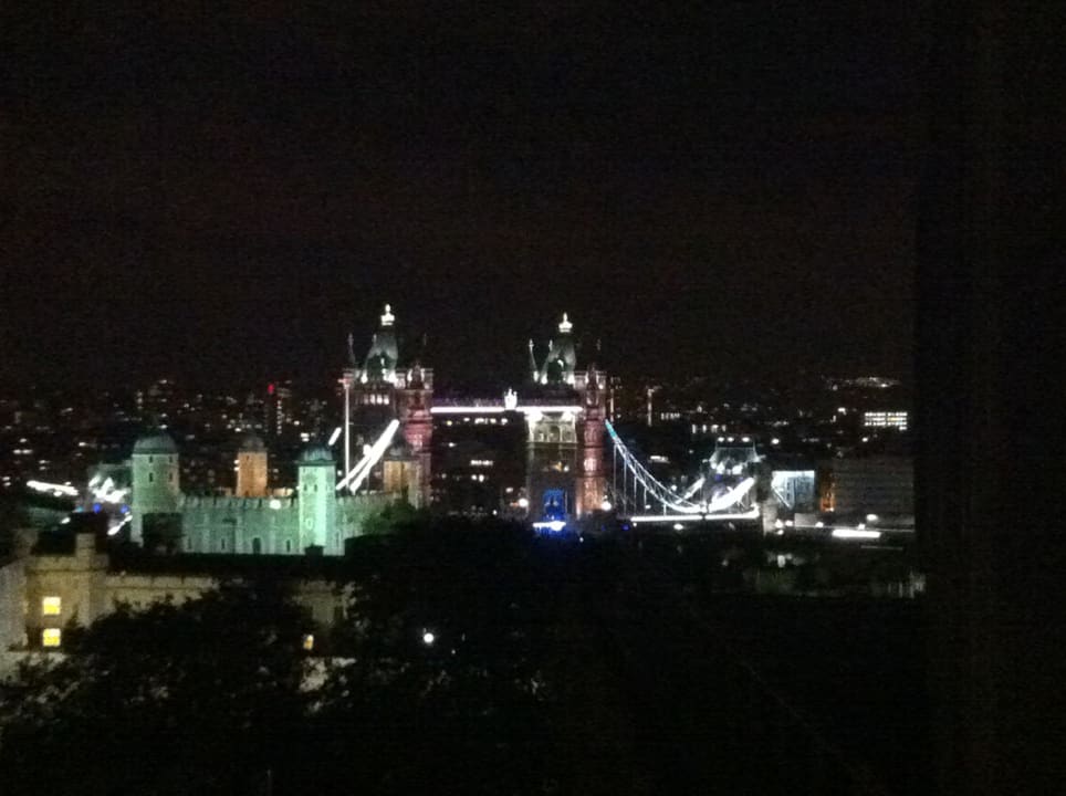 Aussicht von der Sky Lounge DoubleTree by Hilton Hotel London - Tower of London