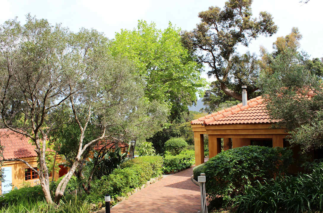 Gartenanlage Cap Serein Guesthouse