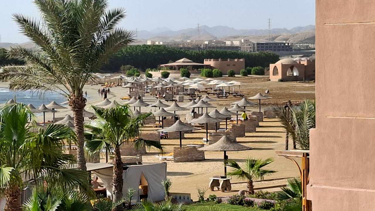 Strand Three Corners Equinox Beach Resort