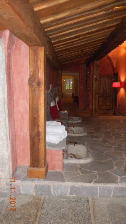 Fußbecken im Spa Bereich Schlosshotel Gaußig