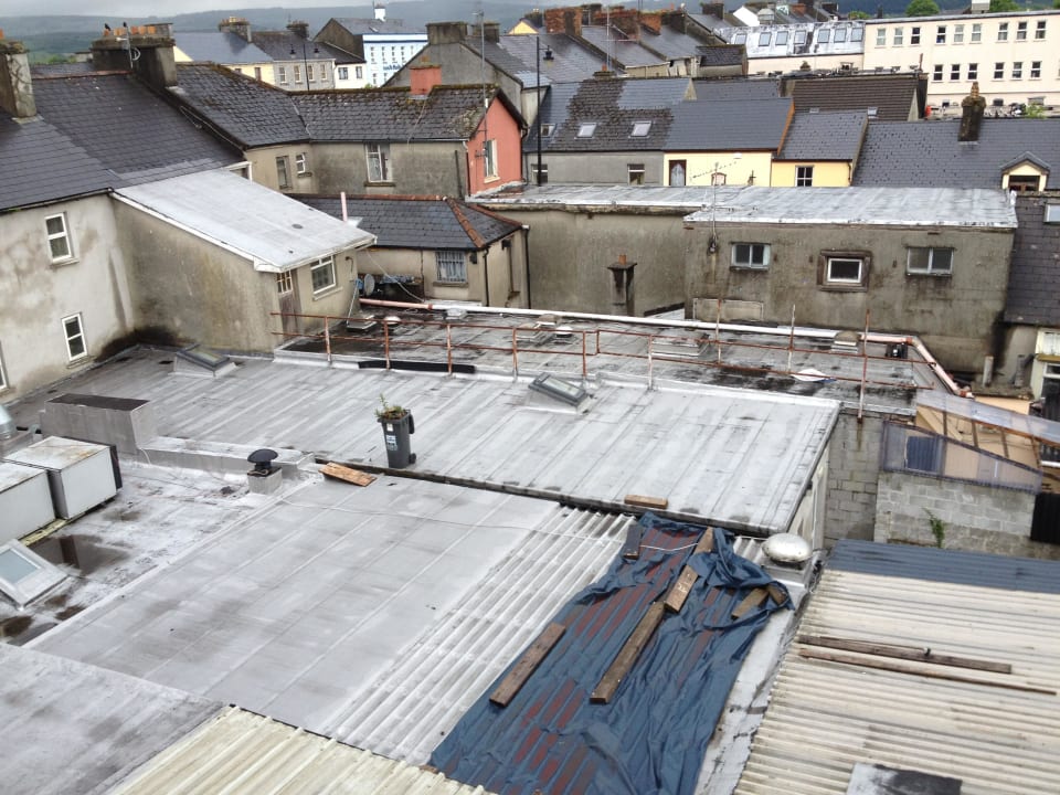 Blechhüttendorf River Island Hotel