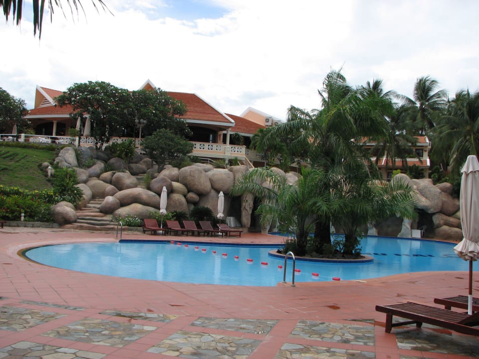 Pool Phu Hai Beach Resort & Spa Phan Thiet