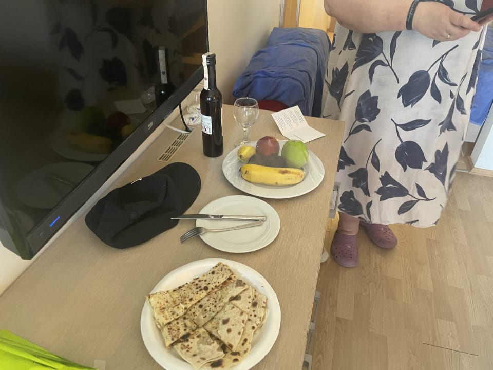 Zimmer Side Breeze Hotel