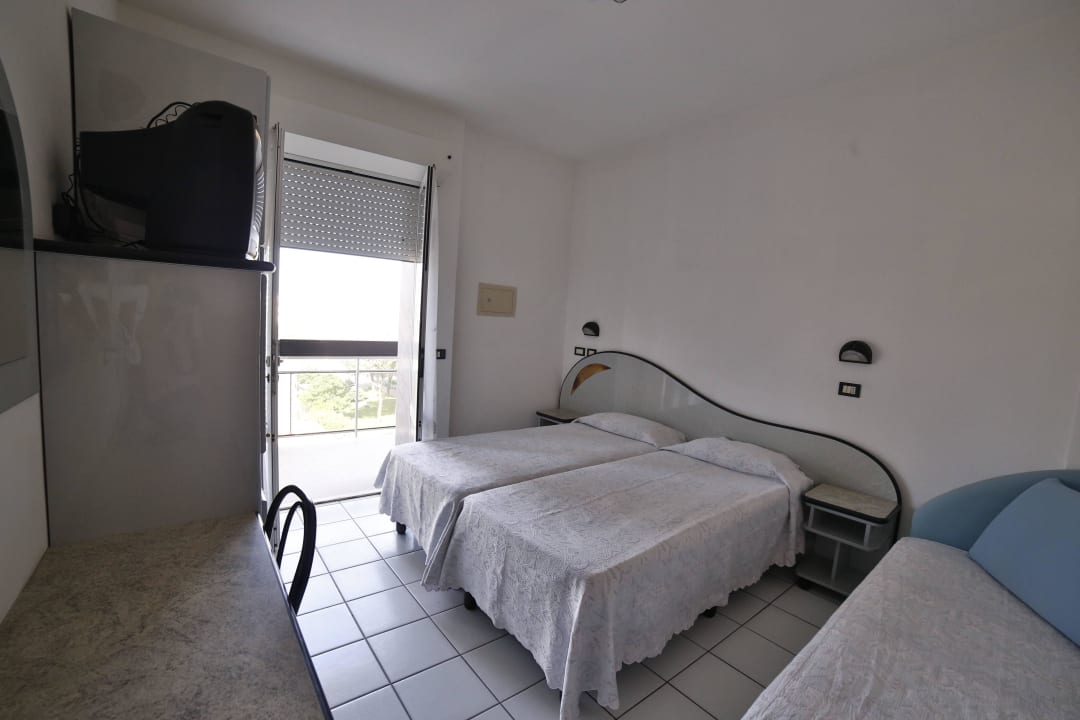 Camera Doppia/tripla Hotel Rondinella