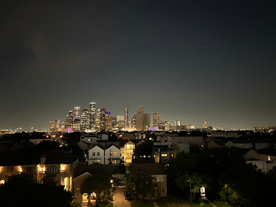 Ausblick Urban Oasis Your Urban Getaway in Historic Houston Heights Stylish Condo