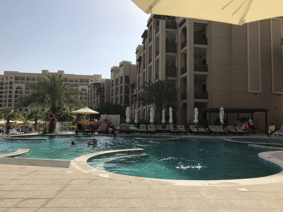 Pool DoubleTree by Hilton Resort & Spa Marjan Island