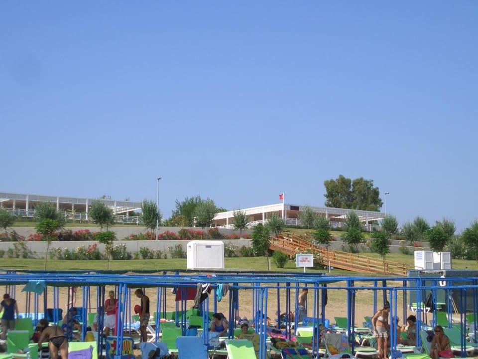 Blick zur Strandbar Club Sidelya Hotel