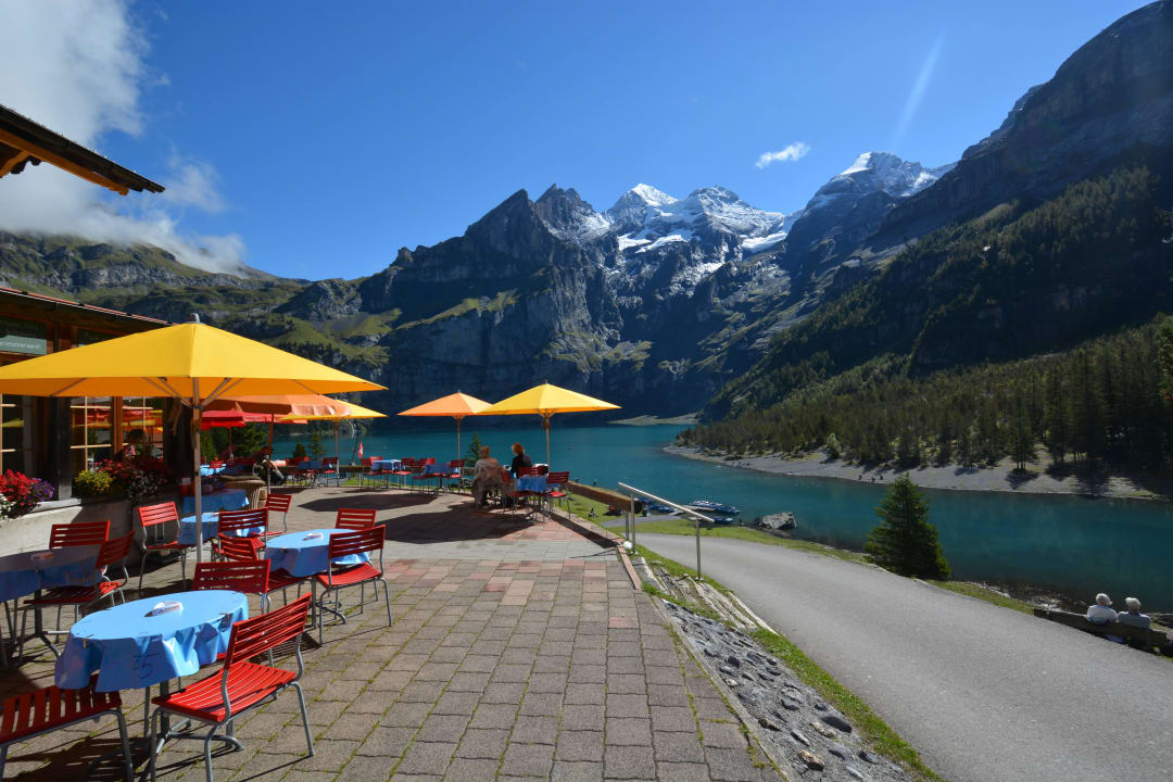Terrasse Berghotel Oeschinensee