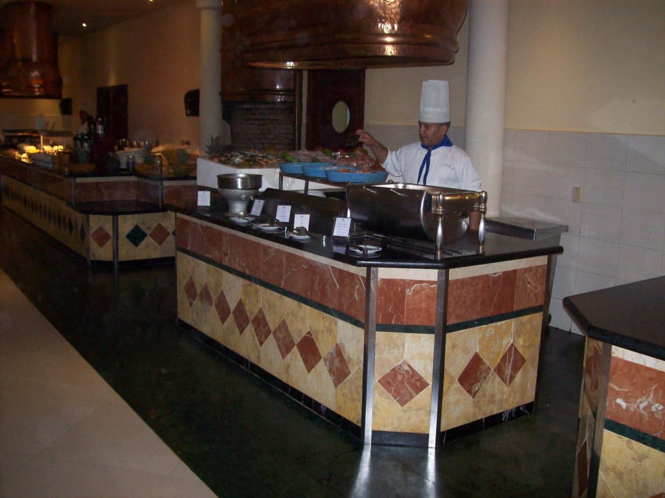Essen satt Iberostar Waves Costa Dorada