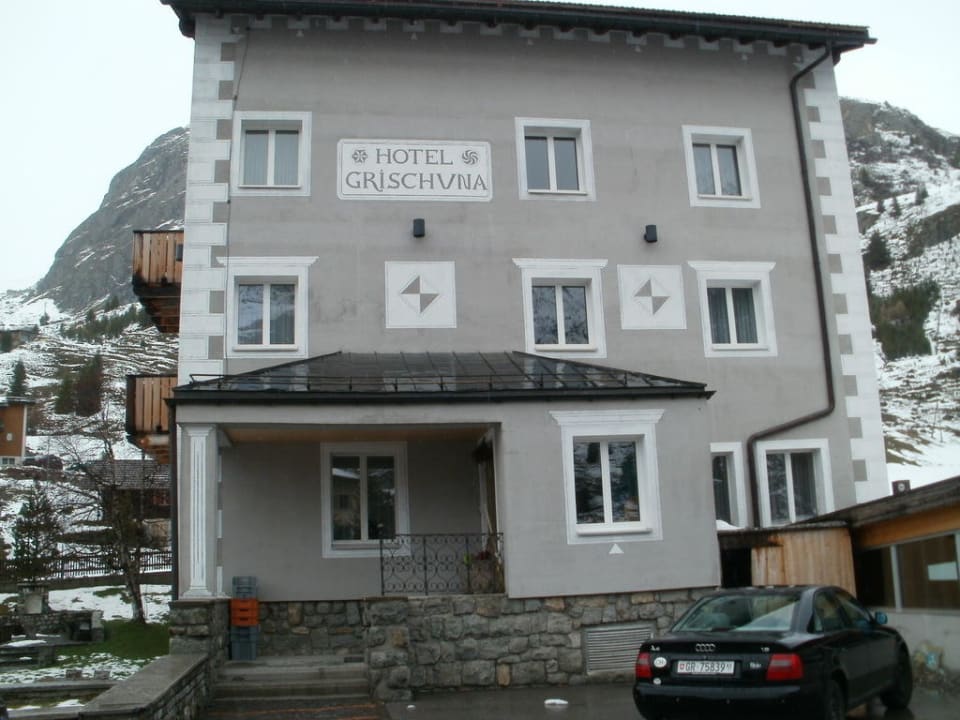 Eingang Hotel Hotel Grischuna