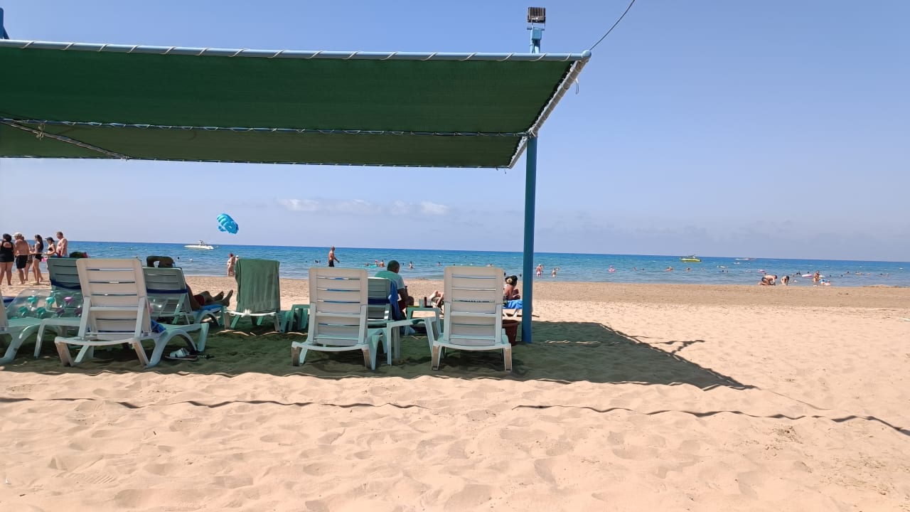 Strand Iz Flower Side Beach Hotel
