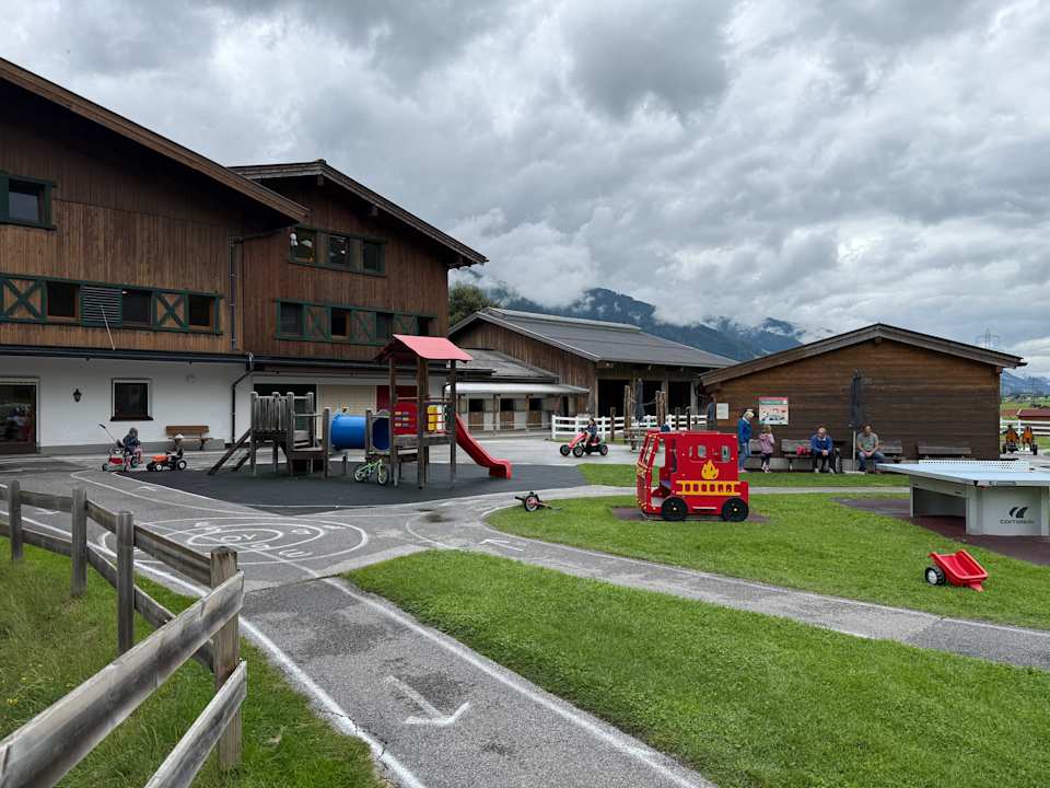 Außenansicht Kinderhotel Felben
