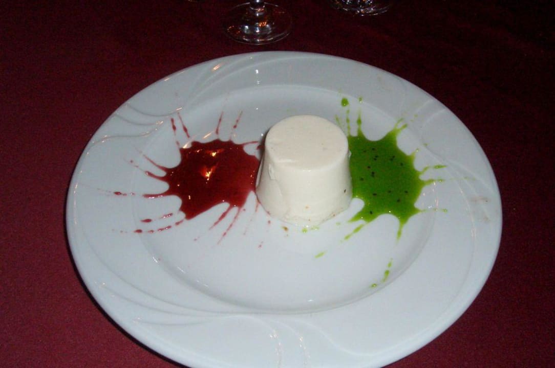 Dessert im italienischen Restaurant Sherwood Exclusive Lara