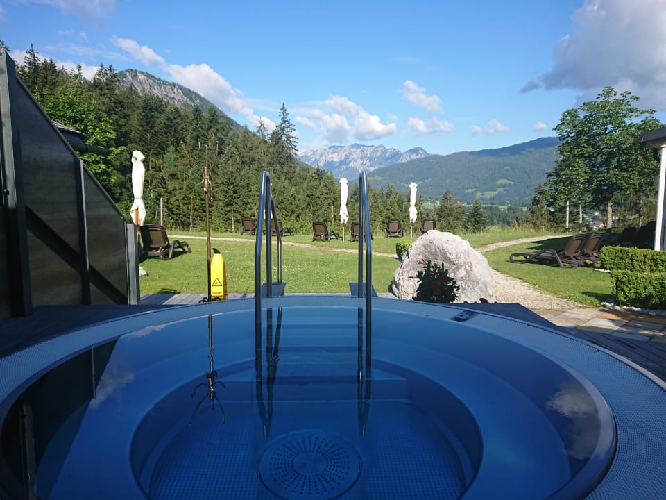 Ausblick Alm- & Wellnesshotel Alpenhof