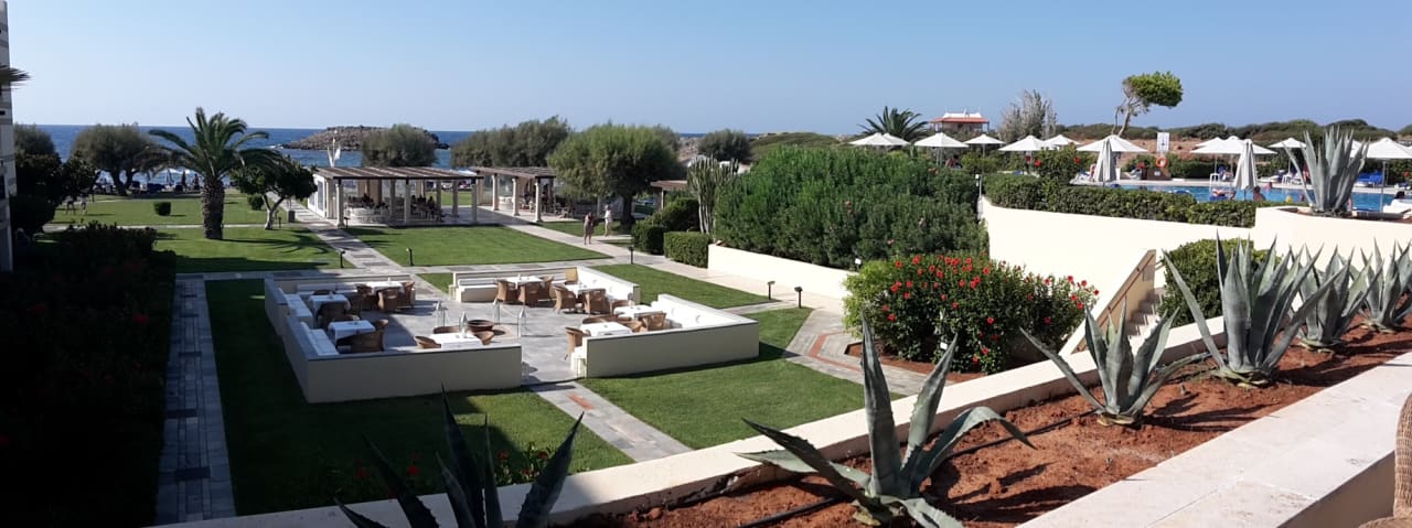 Gartenanlage Grecotel Meli Palace