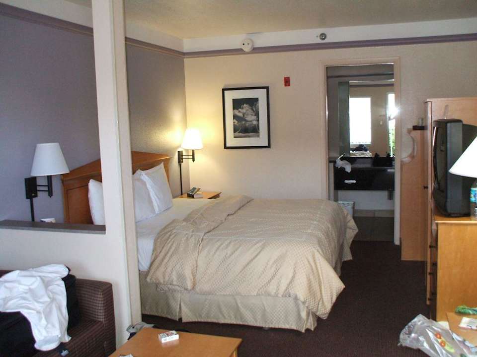 Großes Zimmer Clarion Suites Maingate Resort