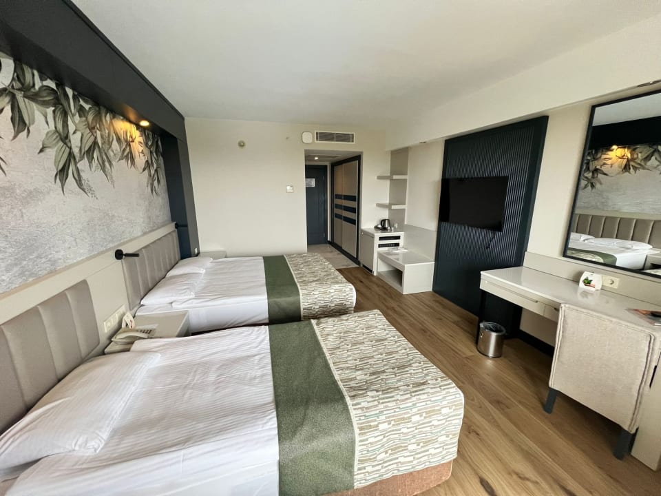 Zimmer Seaden Sea World Resort & Spa