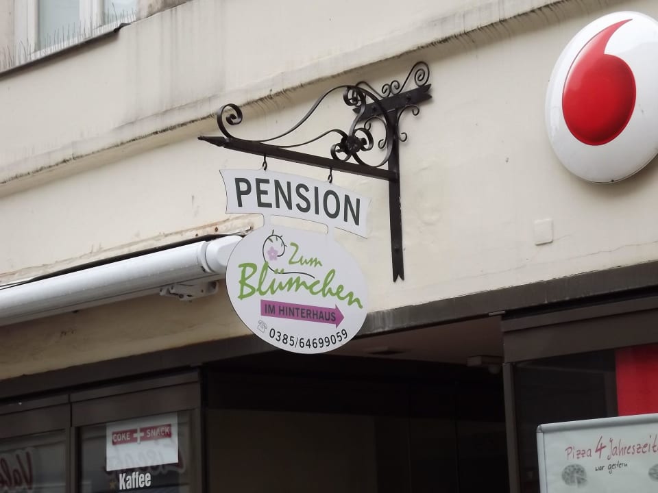 Eingang  Pension Zum Blümchen