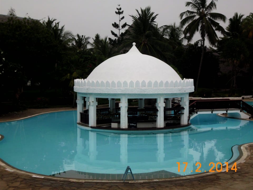 Poolbar Hotel Southern Palms Beach Resort