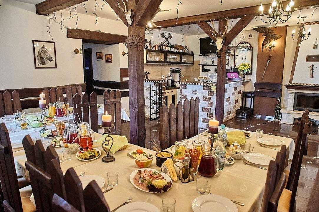 Dworek Łowiecki Tematyczny Ośrodek Sportowo-Rekreacyjny Dwór Zawiszy