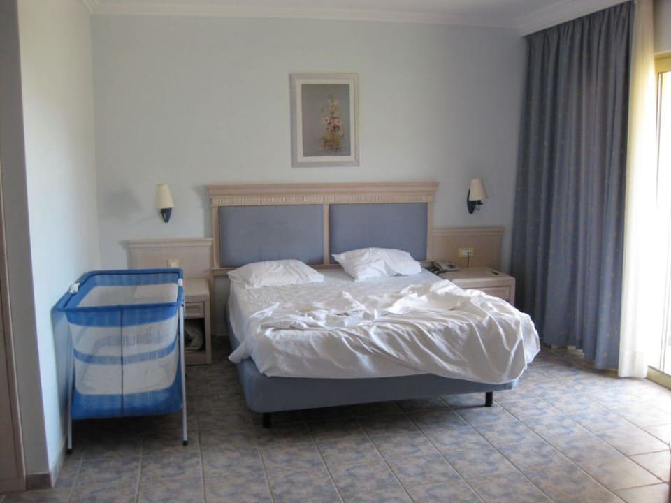 Zimmer mit Kinderbett Lindos Princess Beach Resort & Spa