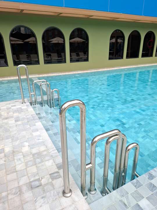 Pool Pipa Hotel Bangkok Sukhumvit 11