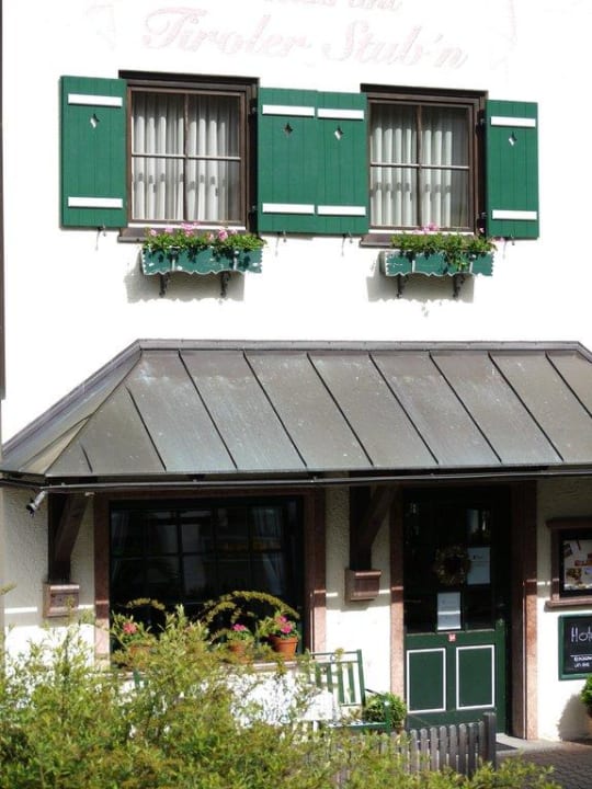 Vordereingang Hotel Haus Tirol