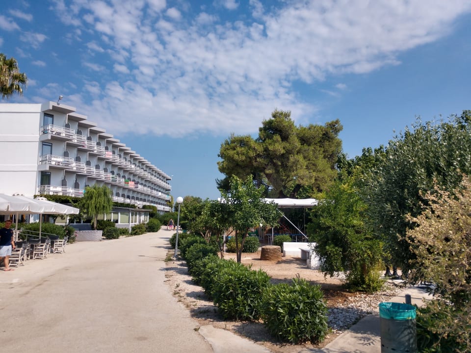 Außenansicht The Grove Seaside Hotel