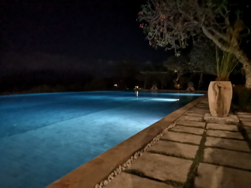 Pool Hotel Naya Gawana Resort & Spa