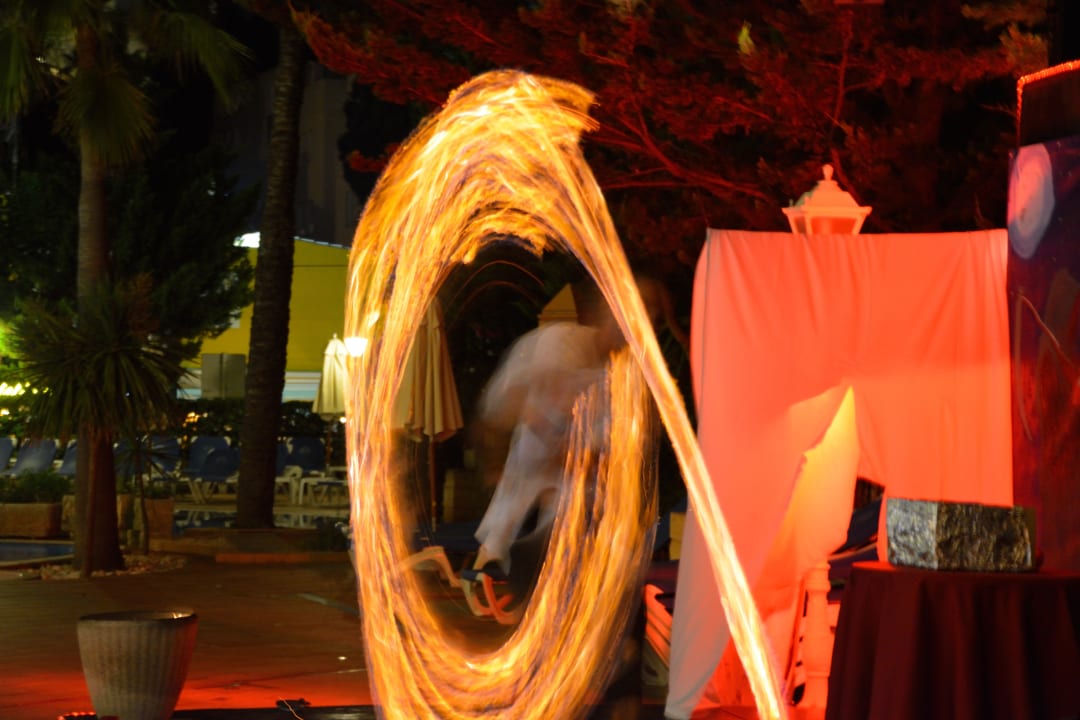 Fireshow Abendprogramm im Hote Valentin Reina Paguera