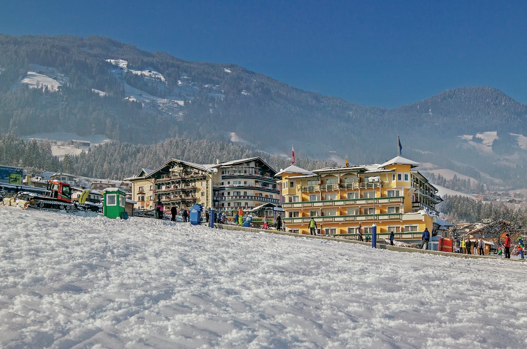 Hotel Kohlerhof Außenansicht Winter Hotel Kohlerhof