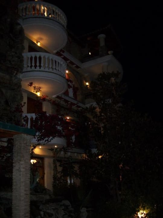 Hotel nocą Plaza Palace Hotel