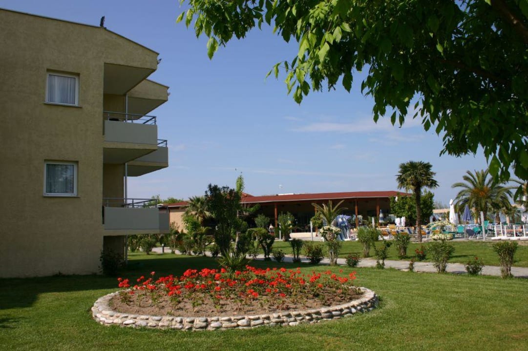 Gartenanlage alltoura Club Hotel Poseidon Palace