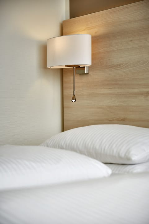 Zimmer H+ Hotel Berlin Mitte