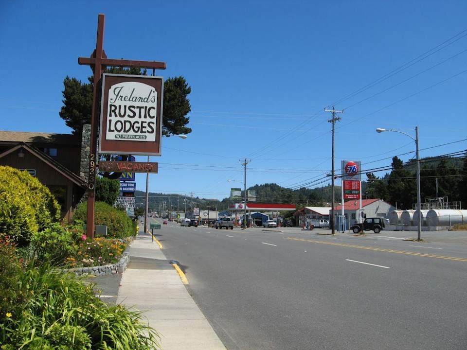 Ireland's Rustic Lodges in Gold Beach, Oregon Hotel Ireland's Rustic Lodges
