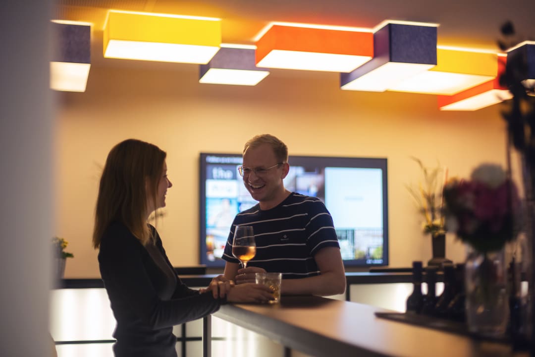 Gastro Holiday Inn - the niu, Form Stuttgart Feuerbach